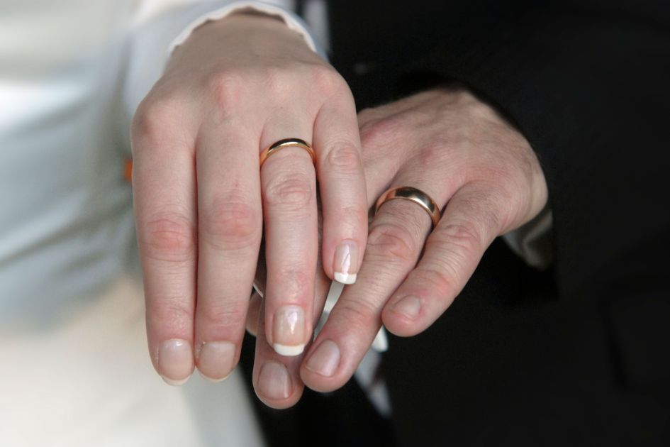 C Of E Bishops To Apologise After Rejecting Same Sex Marriage In Church