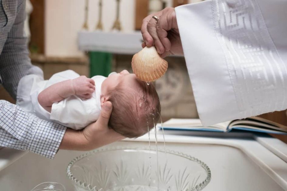 Irish Catholics reject ex-president claims that baptism goes against the rights of Children