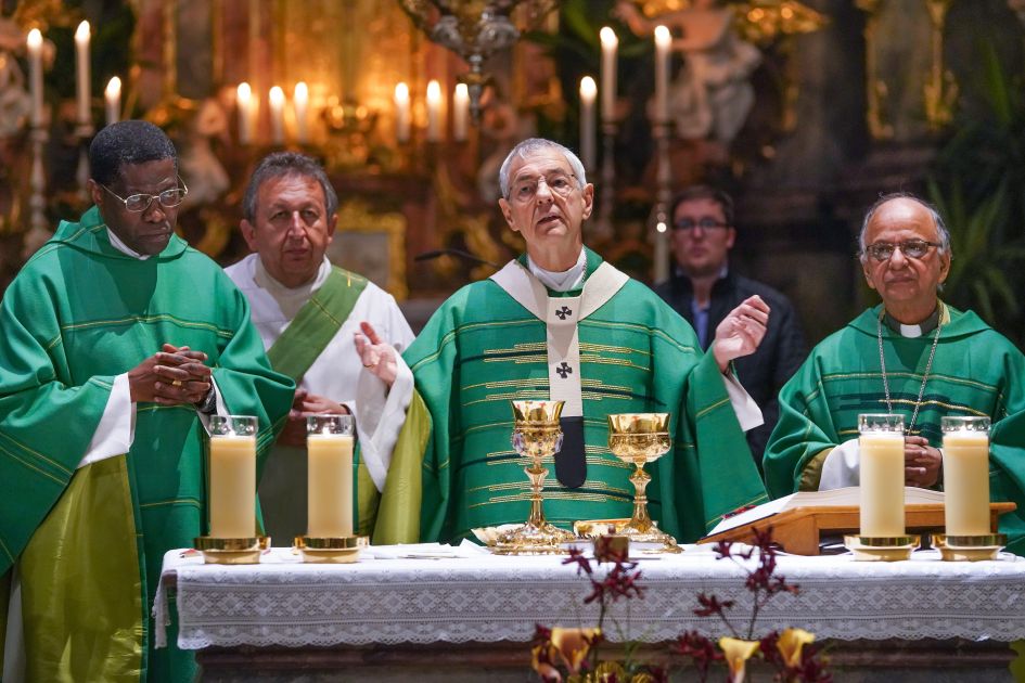 More German dioceses reject same-sex blessing guide