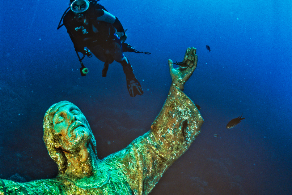 Italian divers restore iconic Christ of the Abyss statue, honouring those lost at sea