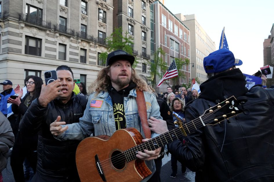 Canadian officials cancel Sean Feucht shows amid controversy