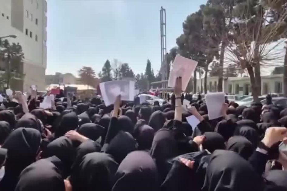 Iranian pastor risks security to call for end of regime as 200 Christian leaders join declaration