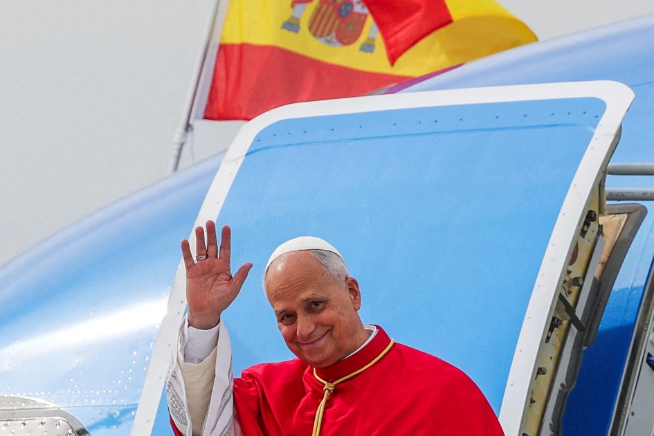 Real Madrid or FC Barcelona? Pope picks a side on arrival in Spain