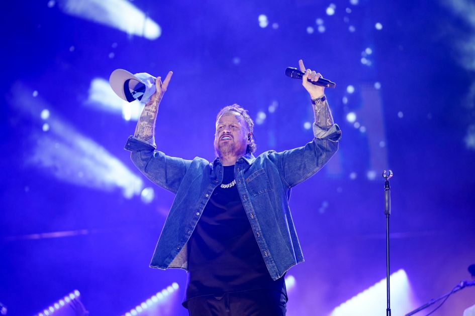 ‘I came here to praise God’: Jelly Roll takes CMA fest to church