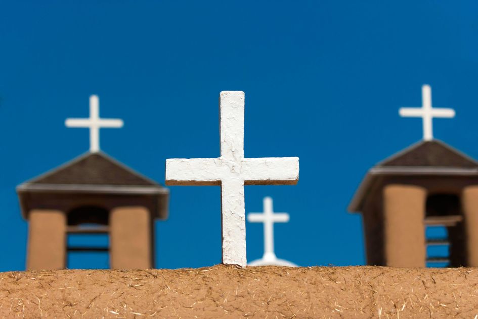 Christians are most active religious group on social media, study shows