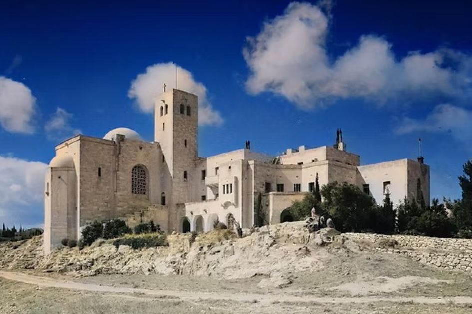 New Holy Land role calls for minister willing to learn Arabic or Hebrew