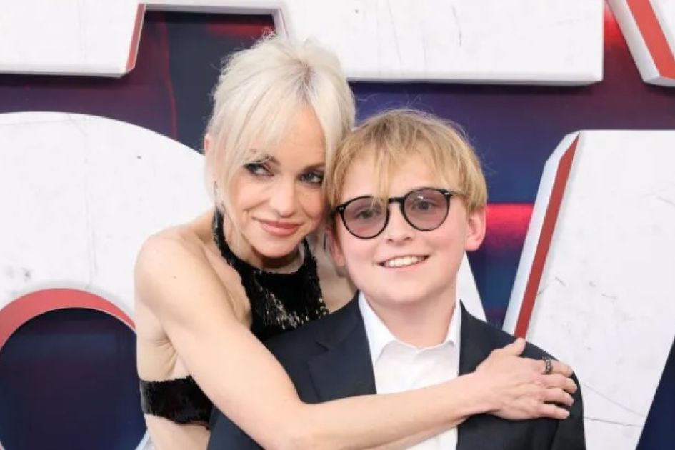 Anna Faris: 'My son wants me to become a Christian'