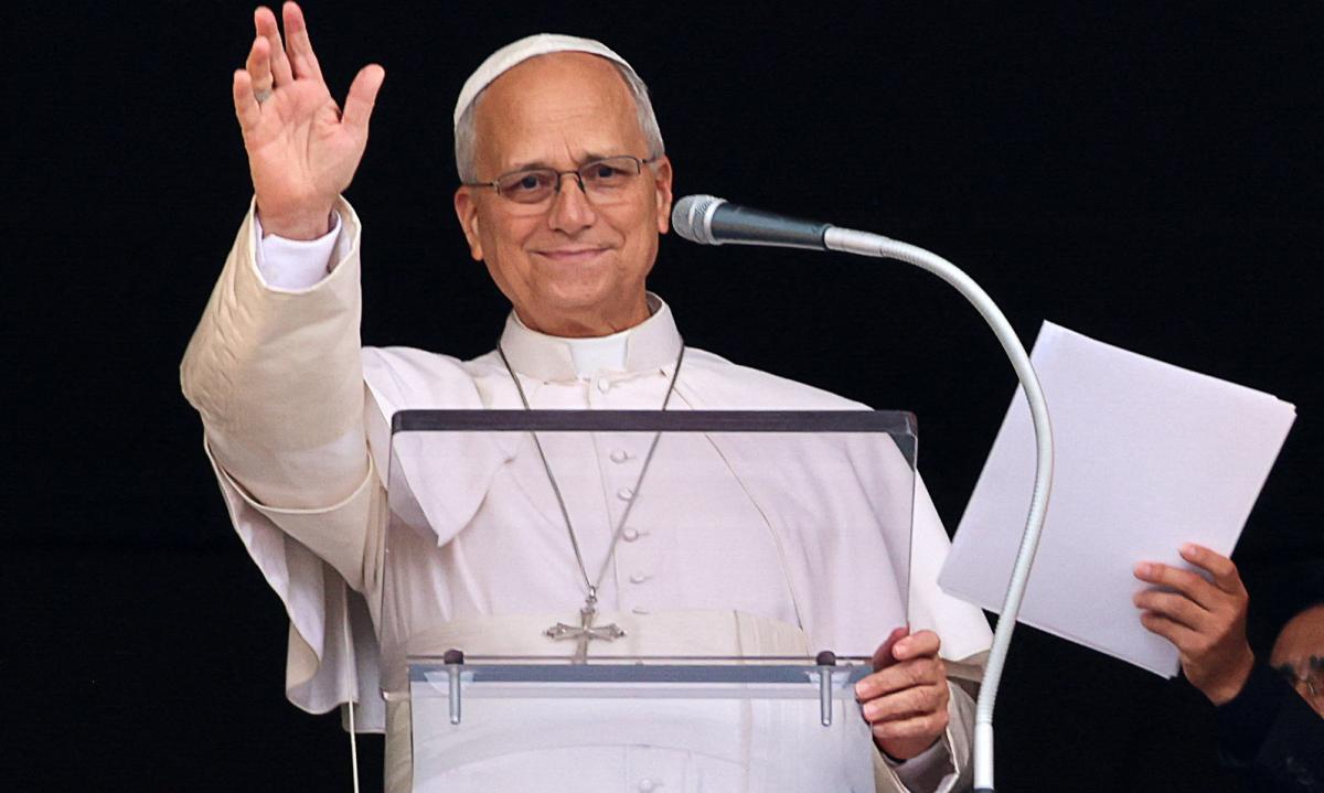 POPE LEADS MASS SUNDAY AFTER SURGERY.JPG