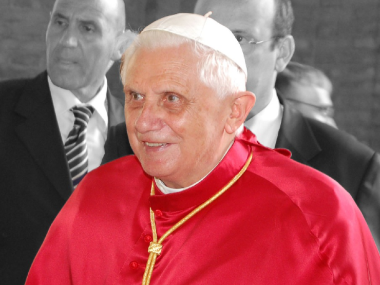 Pope Benedict Thumb.PNG
