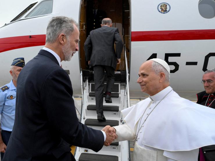 Pope plane 3.JPG