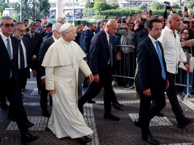 Pope at hospital.JPG