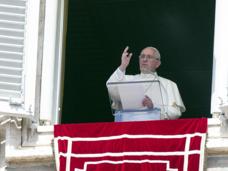 Pope-Francis-Angelus-september-6_galleryfull.jpg