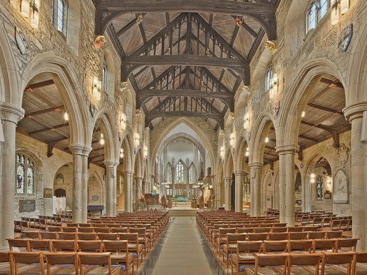 Bradford_Cathedral_Nave.jpg