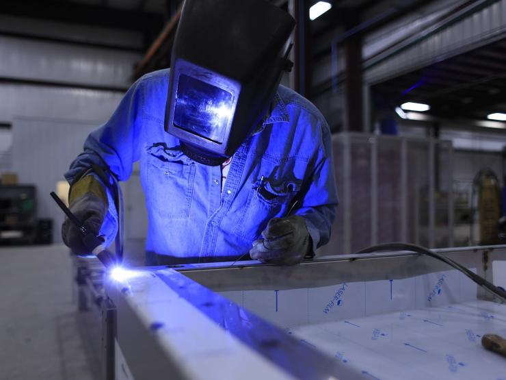 welder-673559_1920.jpg