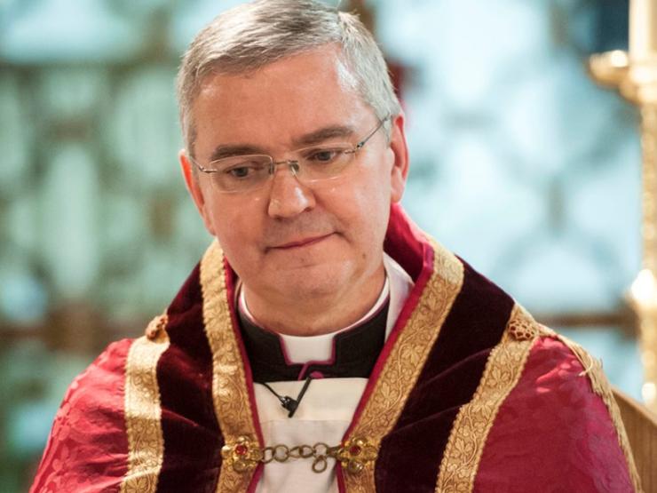 Bishop Mark pic.jpg