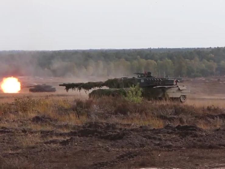 Ukraine tanks pic.JPG