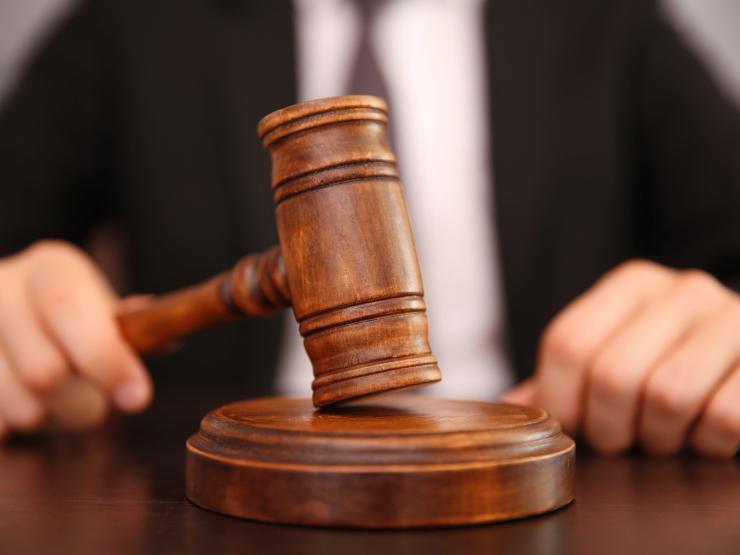 Court hammer.jpg