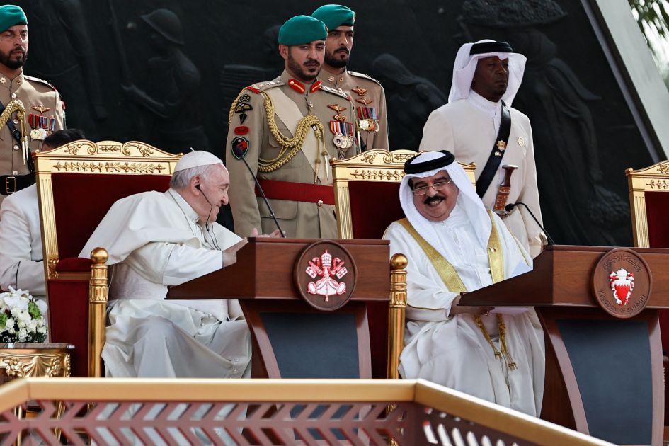 Pope, in Bahrain, urges religious leaders to bring world back from ...