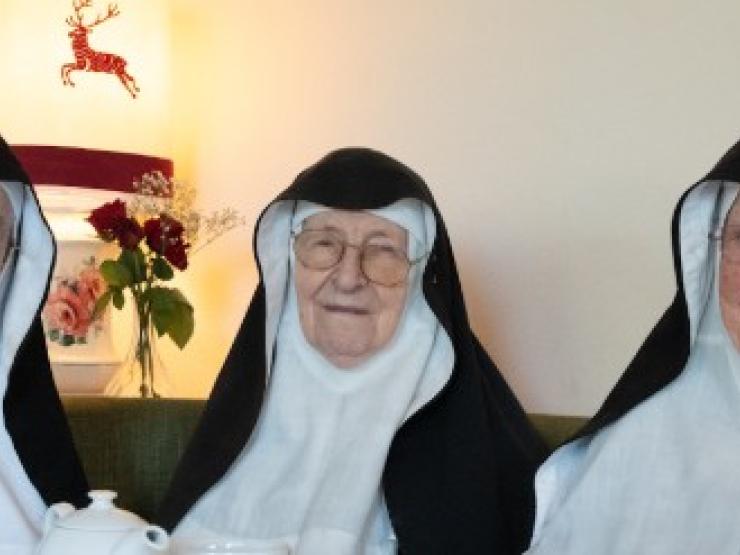 Nuns.jpg