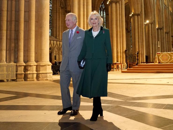 York Minster King and Queen.JPG