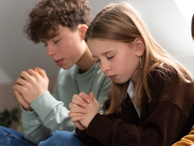 christian-family-praying-together.jpg