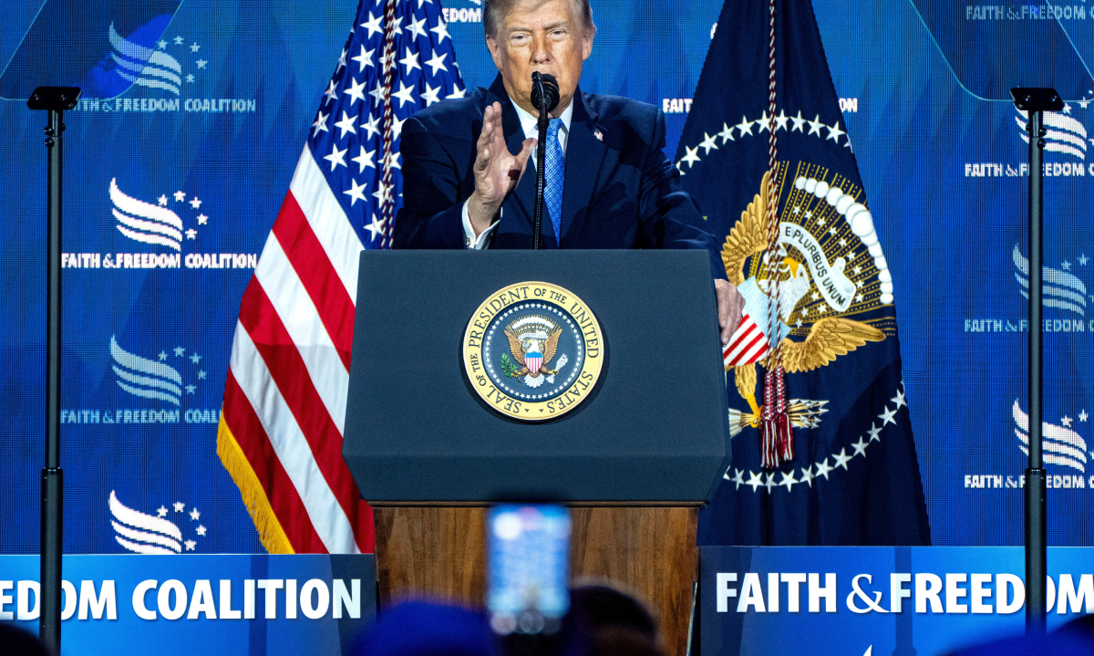 TrumpFaithFreedomCoalitionAlamy270627.jpg