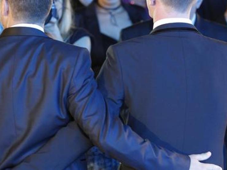Gay-Marriage-Thumbnail_article_image.jpg