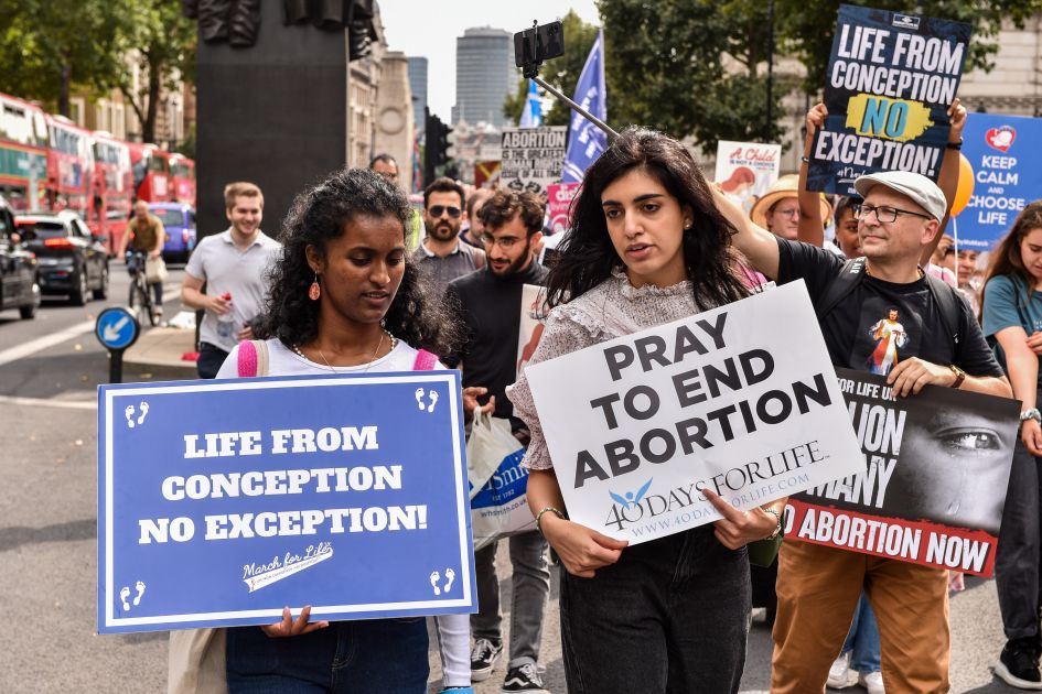 Abortion Clinic 'buffer Zones' Which Would See Prayers Banned Could ...