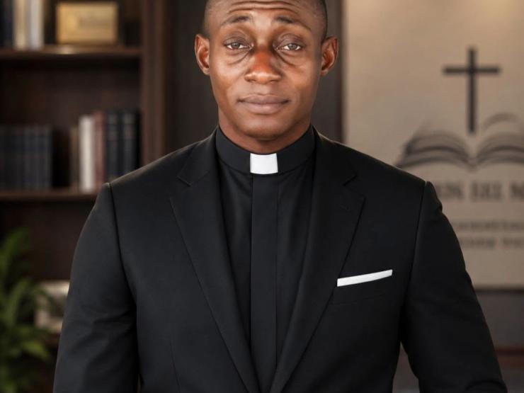 Rev Samuel gbinde.jpg