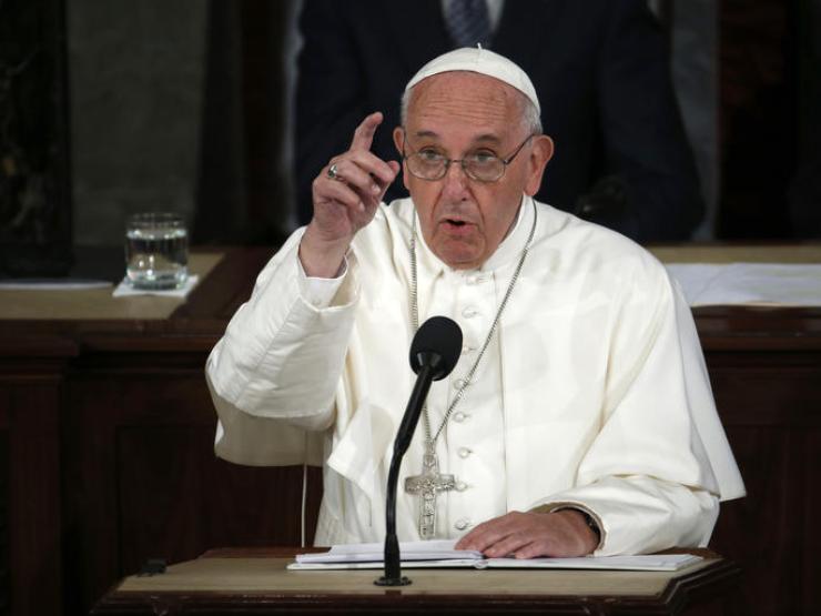Pope-congress-talking_galleryfull.jpg