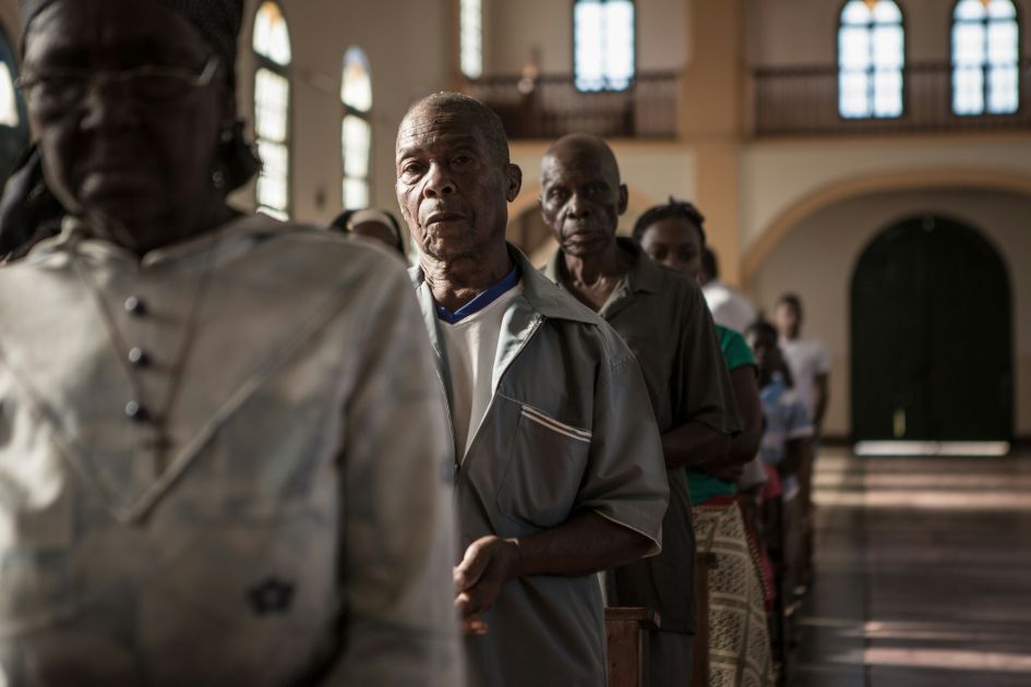 Multi-racial churches make black worshippers less political study finds