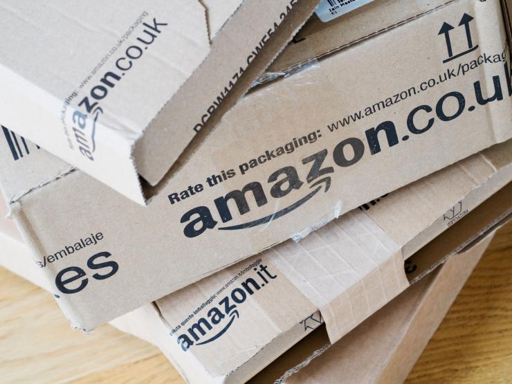 Amazon_packages.jpg