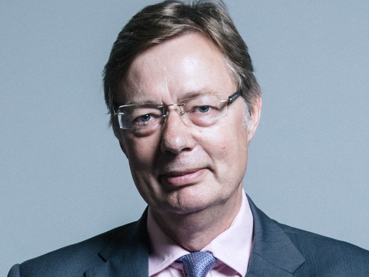 Official_portrait_of_Mr_Gary_Streeter_crop_2TT.jpg