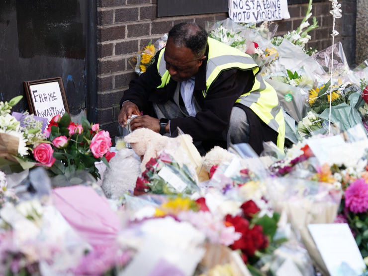 Elianne Adnam memorial flowers-thumb.jpg