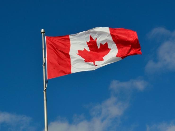 Canada-flag-blue-sky_galleryfull.jpg