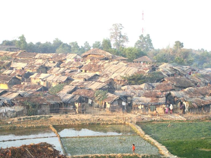 Rohingya refugee camp Kutupalong.jpg