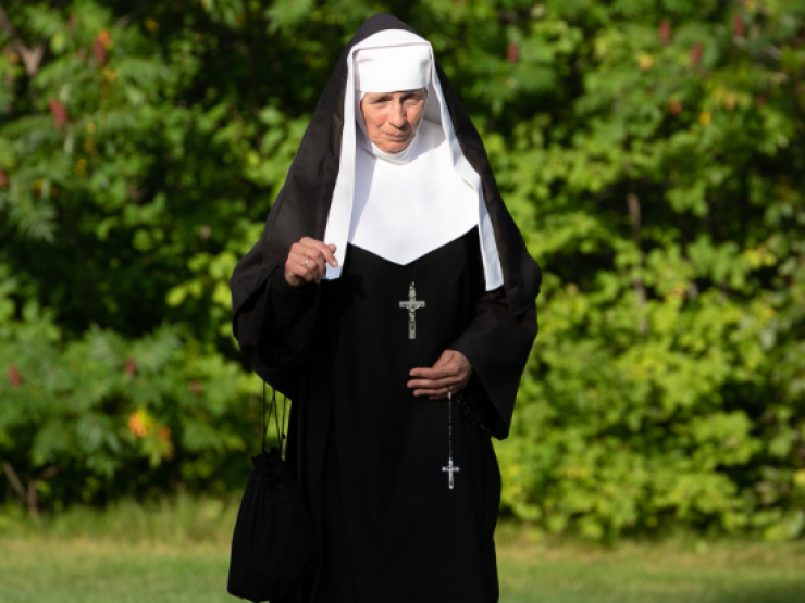 Nun thumb.PNG