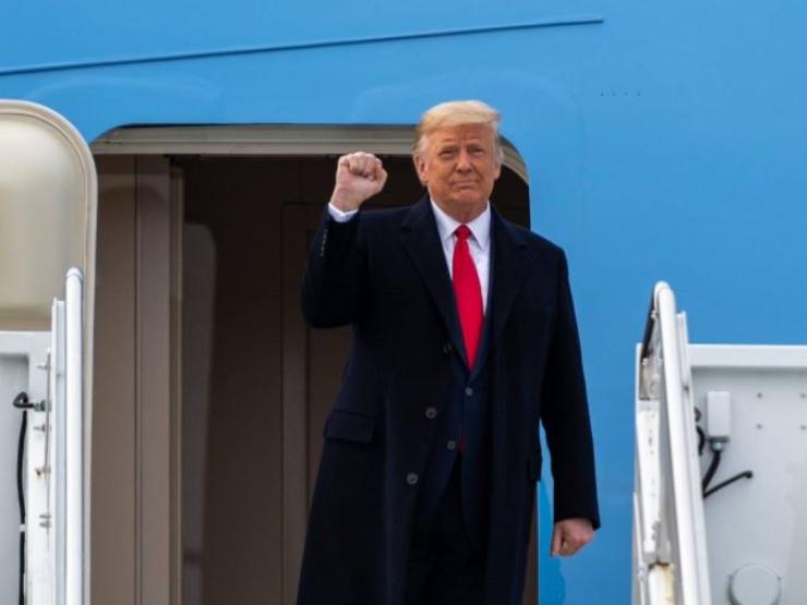 Trump plane.JPG