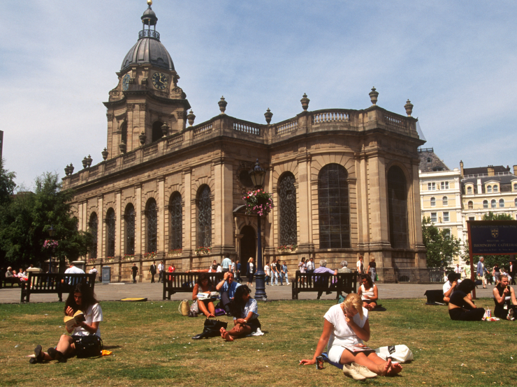 BirminghamCathedralAlamy.jpg
