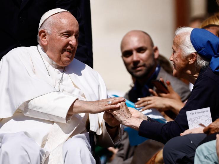 POPE AUDIENCE.JPG