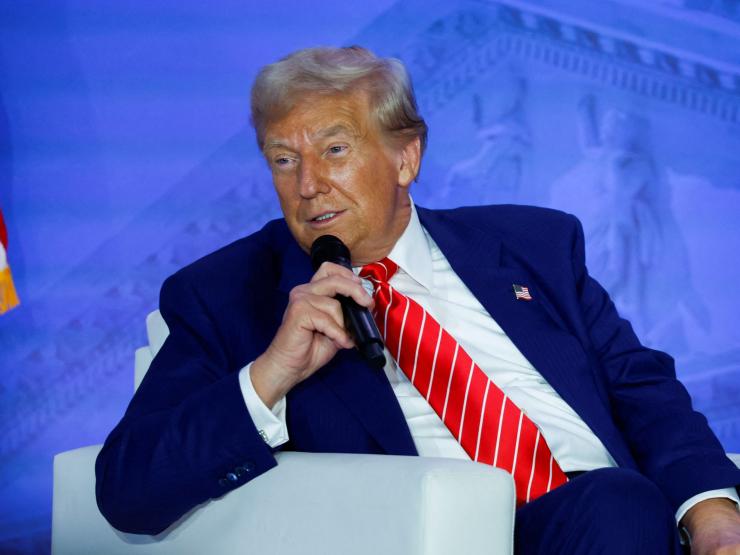 Trump speaking mic.JPG