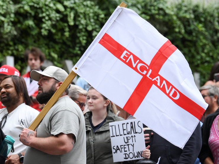 2025-07-27T153300Z_1949291421_RC23VFA0D7H7_RTRMADP_3_BRITAIN-MIGRATION-PROTESTS.JPG