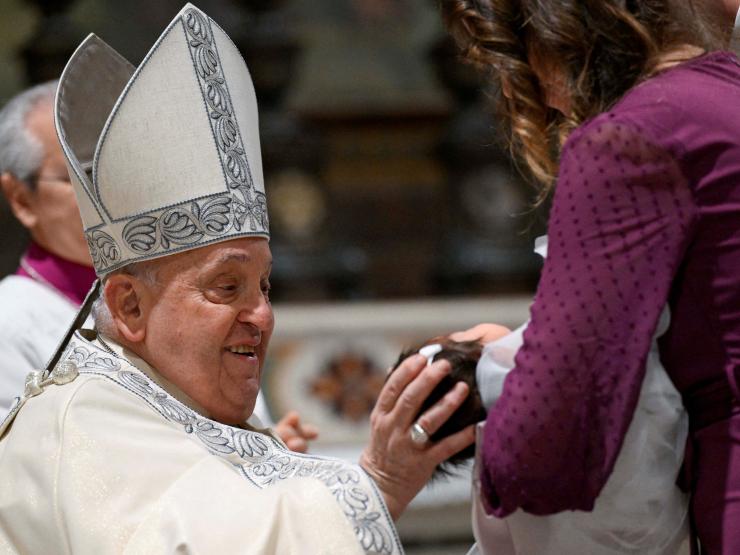 POPE25.JPG