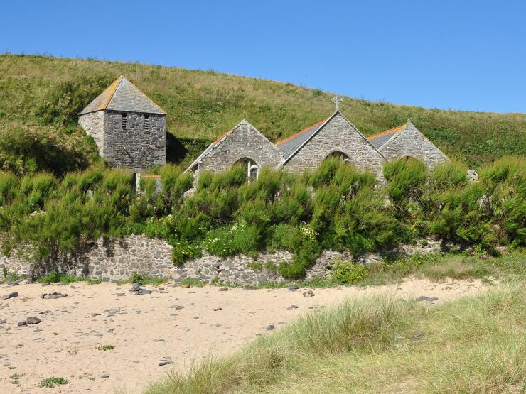 CornwallGUNWALLOEStWinwalloe(nilfanionCC-BY-SA3.0)1.jpg