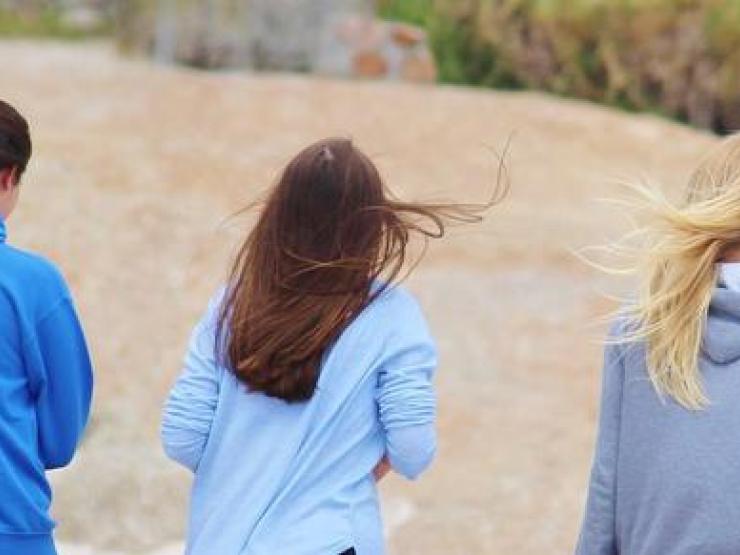 Women-walking-main_article_image.jpg