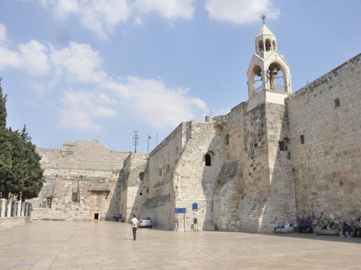 Church_of_the_Nativity_(7703592746).jpg