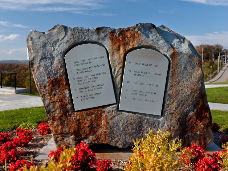 TEN COMMANDMENTS TEXAS BILL.jpg