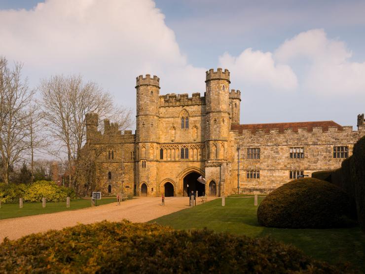 Battle-Abbey-in-East-Sussex.jpg