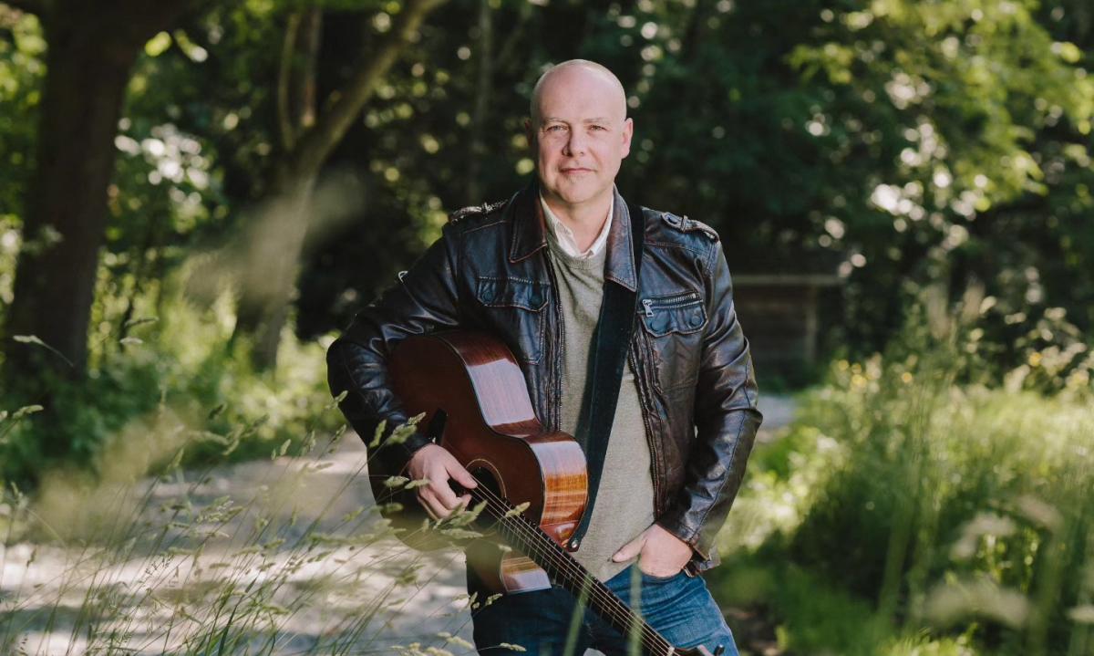 Brian Doerksen (2).jpg