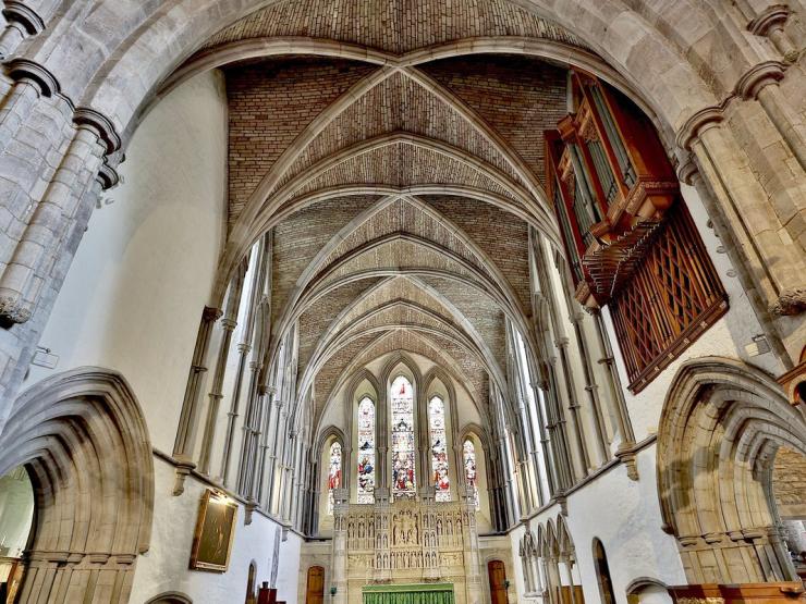 Brecon cathedral.jpg